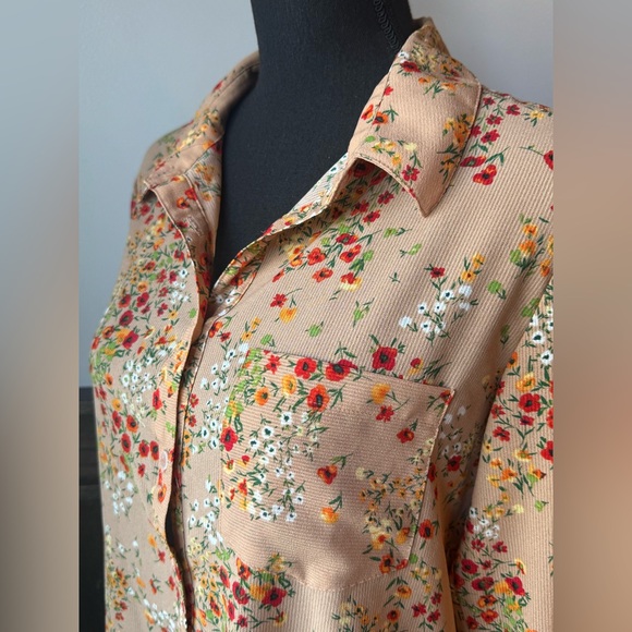 Adore Me Tops - Adore Me Floral Button-Down Shirt - Beige and Red Small